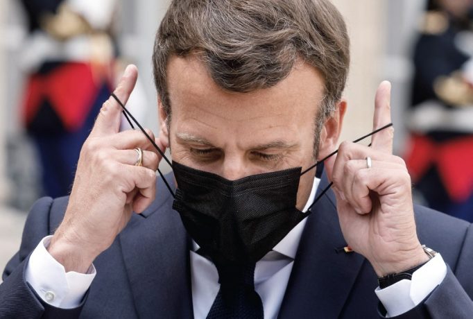 Covid-19 calendrier déconfinement Emmanuel Macron TPE PME restaurateurs les commerces « non-essentiels » pourront rouvrir le 19 mai